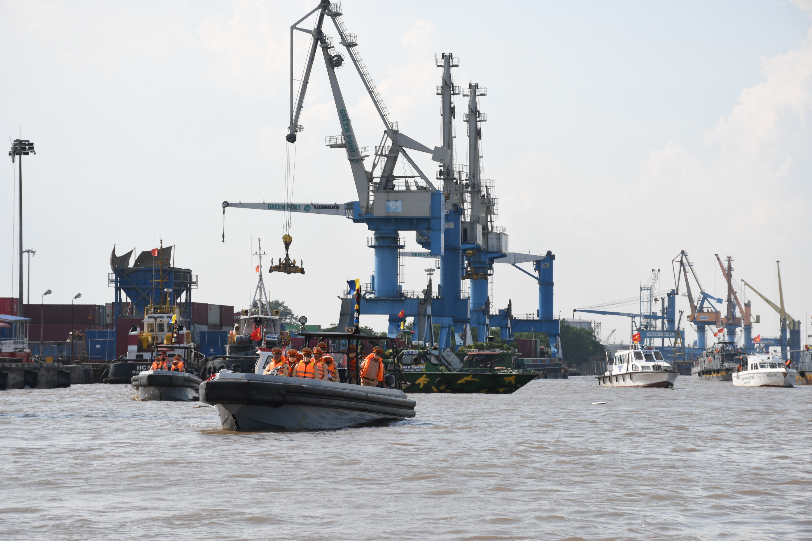 Phòng Cảnh sát đường thủy: Xử lý 1.961 trường hợp phạm trật tự an toàn giao thông đường thủy